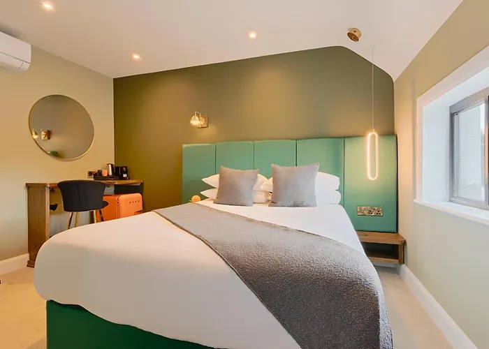 34 On The Hill - Boutique Townhouse Гостевой дом Голуэй