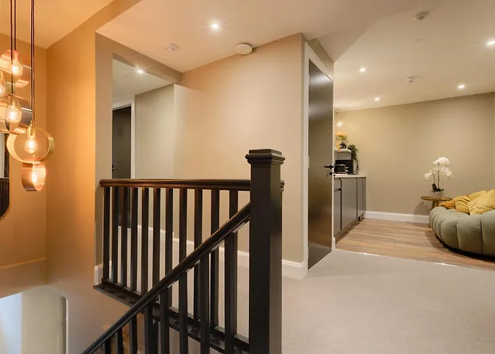 Гостевой дом 34 On The Hill - Boutique Townhouse