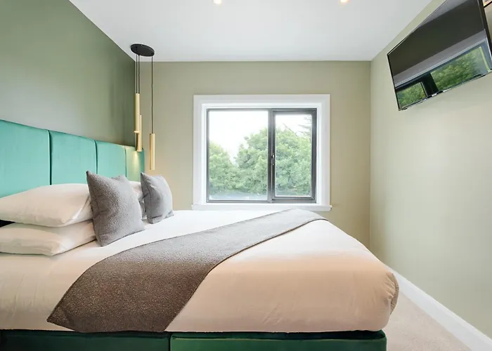 Гостевой дом 34 On The Hill - Boutique Townhouse