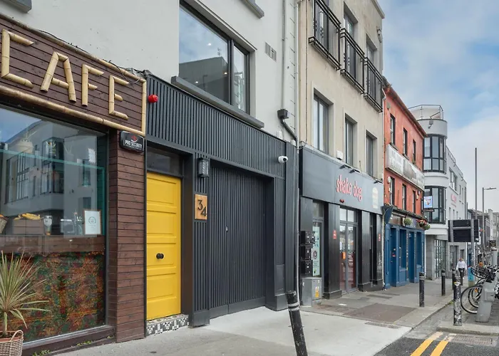 34 On The Hill - Boutique Townhouse Гостевой дом Голуэй