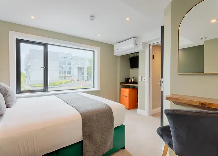 34 On The Hill - Boutique Townhouse Гостевой дом